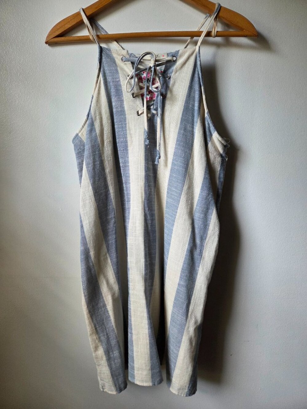 NWT LE LIS STRIPED COTTON LACED NECK HALTER STYLE SHORT DRESS SIZE M